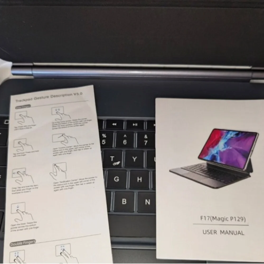 IPAD Keyboard P129/P107 in Black NWT